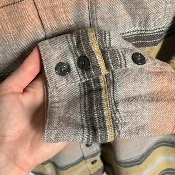 Patagonia button shirt - Picture 4 of 5